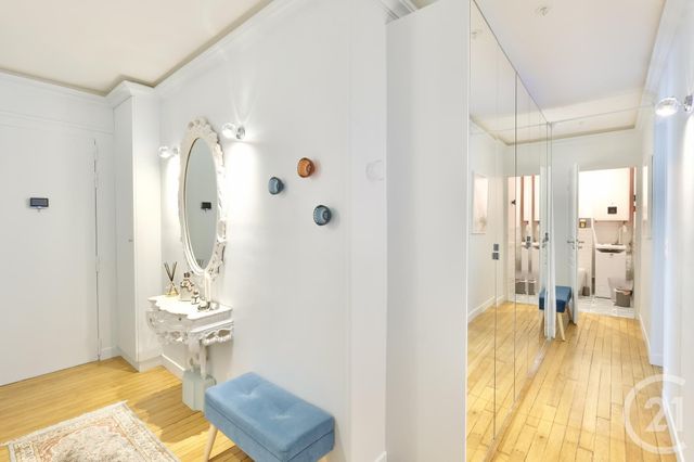 Afficher la photo en grand Appartement T3 à vendre - 3 pièces - 68.63 m2 - PARIS - 75014 - ILE-DE-FRANCE - Century 21 Farré Pernety