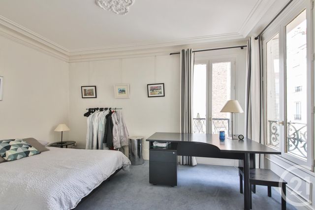 Appartement F2 à vendre - 2 pièces - 41.5 m2 - PARIS - 75014 - ILE-DE-FRANCE - Century 21 Farré Pernety