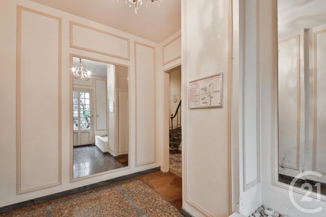 Appartement F2 à vendre - 2 pièces - 41.5 m2 - PARIS - 75014 - ILE-DE-FRANCE - Century 21 Farré Pernety