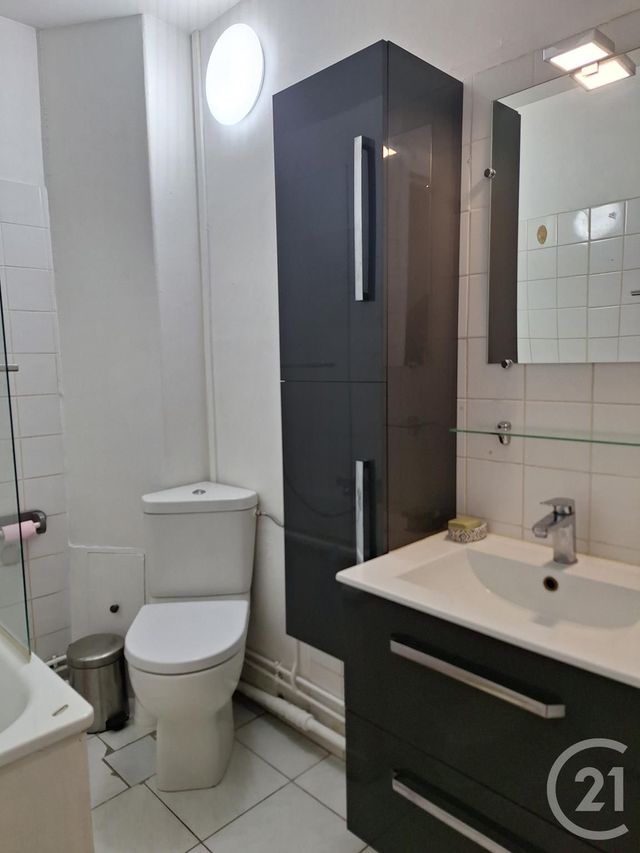 Appartement à louer - 2 pièces - 43.6 m2 - PARIS - 75015 - ILE-DE-FRANCE - Century 21 Farré Pernety