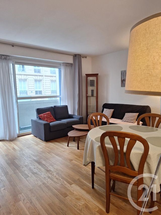 Appartement à louer - 2 pièces - 43.6 m2 - PARIS - 75015 - ILE-DE-FRANCE - Century 21 Farré Pernety