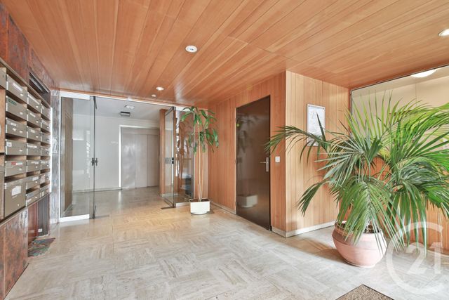 Appartement F3 à vendre - 3 pièces - 68.9 m2 - PARIS - 75014 - ILE-DE-FRANCE - Century 21 Farré Pernety