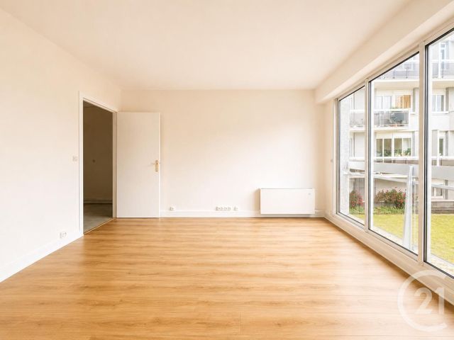 Appartement T2 à vendre - 2 pièces - 48.63 m2 - PARIS - 75014 - ILE-DE-FRANCE - Century 21 Farré Pernety