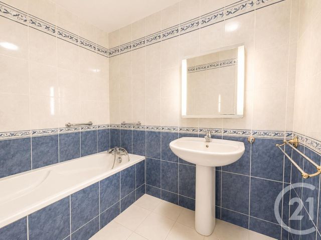 Appartement T2 à vendre - 2 pièces - 48.63 m2 - PARIS - 75014 - ILE-DE-FRANCE - Century 21 Farré Pernety
