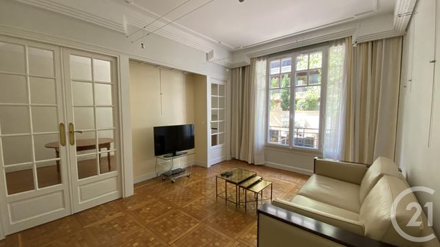 Appartement F3 à louer - 3 pièces - 72.6 m2 - PARIS - 75015 - ILE-DE-FRANCE - Century 21 Farré Pernety