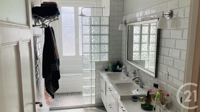 Appartement F5 à vendre - 5 pièces - 119.45 m2 - CLAMART - 92 - ILE-DE-FRANCE - Century 21 Farré Pernety