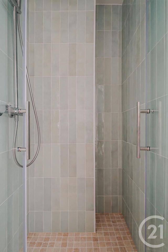 Appartement à vendre - 4 pièces - 63.6 m2 - PARIS - 75014 - ILE-DE-FRANCE - Century 21 Farré Pernety