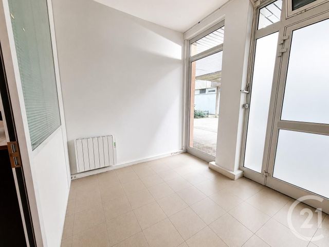 Appartement Local à vendre - 3 pièces - 45.62 m2 - PARIS - 75014 - ILE-DE-FRANCE - Century 21 Farré Pernety