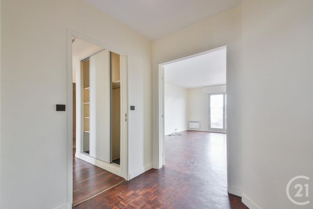 Appartement F5 à vendre - 5 pièces - 91.0 m2 - CLAMART - 92 - ILE-DE-FRANCE - Century 21 Farré Pernety