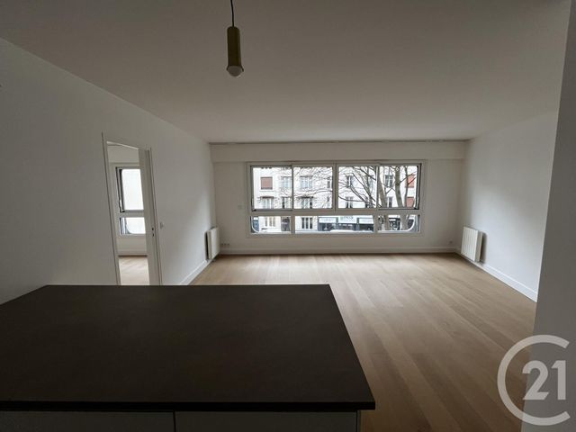 Appartement F2 à louer - 2 pièces - 50.1 m2 - PARIS - 75015 - ILE-DE-FRANCE - Century 21 Farré Pernety