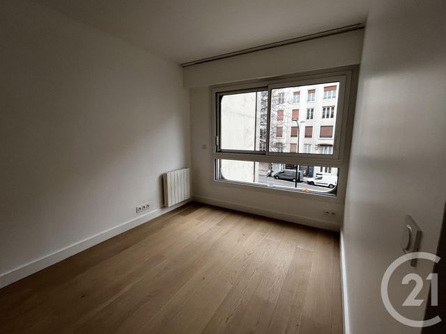 Appartement F2 à louer - 2 pièces - 50.1 m2 - PARIS - 75015 - ILE-DE-FRANCE - Century 21 Farré Pernety