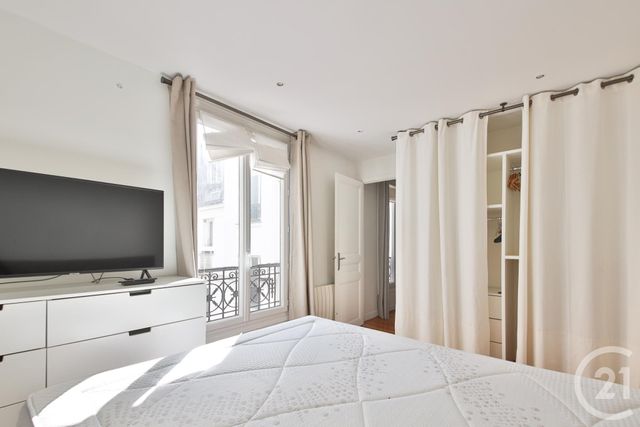 Appartement F2 à vendre - 2 pièces - 40.12 m2 - PARIS - 75014 - ILE-DE-FRANCE - Century 21 Farré Pernety