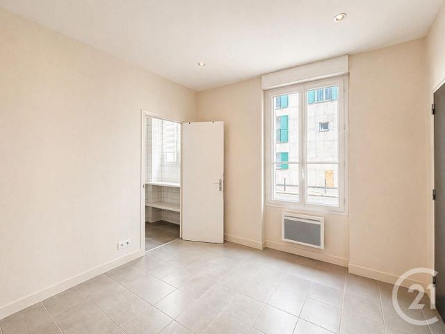 Appartement F2 à vendre - 2 pièces - 53.0 m2 - PARIS - 75014 - ILE-DE-FRANCE - Century 21 Farré Pernety