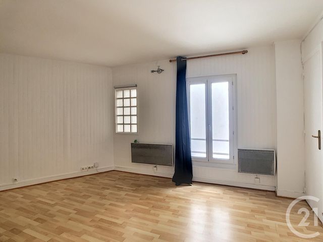 Appartement Studio à louer - 1 pièce - 29.79 m2 - PARIS - 75015 - ILE-DE-FRANCE - Century 21 Farré Pernety
