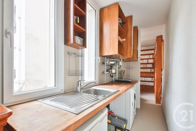 Appartement à vendre - 3 pièces - 32.55 m2 - PARIS - 75014 - ILE-DE-FRANCE - Century 21 Farré Pernety