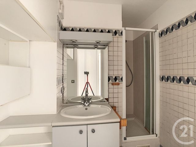 Appartement F1 à louer - 1 pièce - 30.9 m2 - PARIS - 75014 - ILE-DE-FRANCE - Century 21 Farré Pernety
