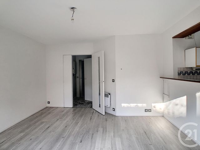 Appartement F1 à louer - 1 pièce - 30.9 m2 - PARIS - 75014 - ILE-DE-FRANCE - Century 21 Farré Pernety