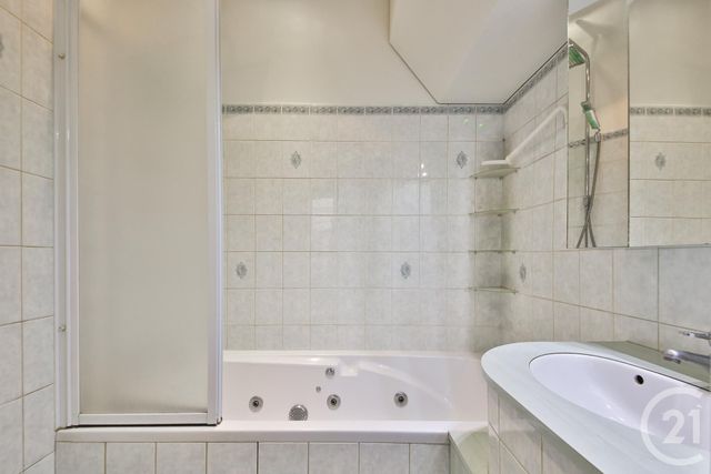 Appartement Studio à vendre - 1 pièce - 30.7 m2 - PARIS - 75014 - ILE-DE-FRANCE - Century 21 Farré Pernety