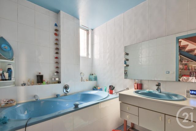 Afficher la photo en grand Appartement Duplex à vendre - 3 pièces - 70.03 m2 - PARIS - 75014 - ILE-DE-FRANCE - Century 21 Farré Pernety