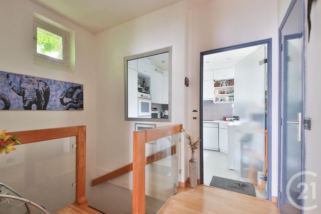 Afficher la photo en grand Appartement Duplex à vendre - 3 pièces - 70.03 m2 - PARIS - 75014 - ILE-DE-FRANCE - Century 21 Farré Pernety