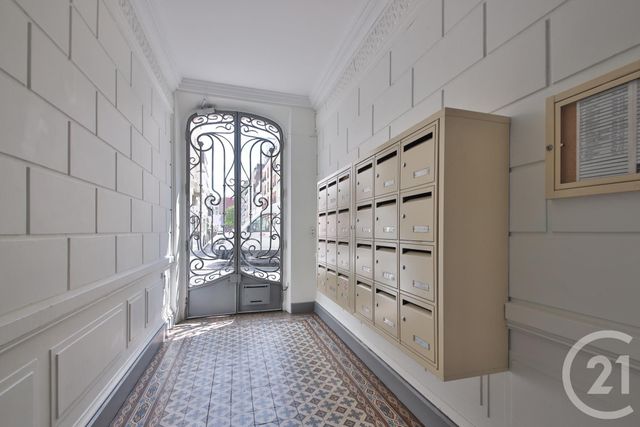 Afficher la photo en grand Appartement Duplex à vendre - 3 pièces - 70.03 m2 - PARIS - 75014 - ILE-DE-FRANCE - Century 21 Farré Pernety