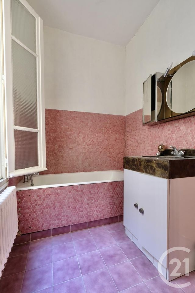 Afficher la photo en grand Appartement Duplex à vendre - 5 pièces - 96.01 m2 - PARIS - 75014 - ILE-DE-FRANCE - Century 21 Farré Pernety