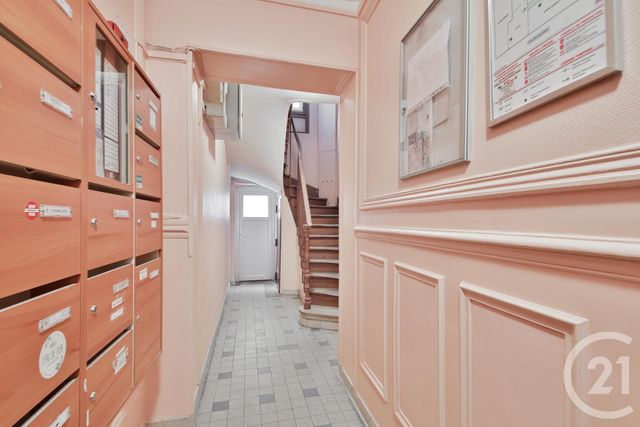 Appartement F2 à vendre - 2 pièces - 25.6 m2 - PARIS - 75014 - ILE-DE-FRANCE - Century 21 Farré Pernety