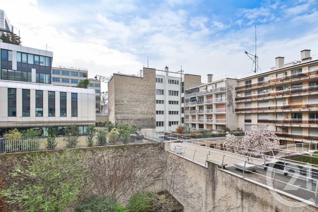 Appartement F2 à vendre - 2 pièces - 40.2 m2 - PARIS - 75015 - ILE-DE-FRANCE - Century 21 Farré Pernety