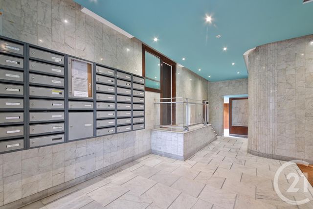 Appartement F2 à vendre - 2 pièces - 40.2 m2 - PARIS - 75015 - ILE-DE-FRANCE - Century 21 Farré Pernety