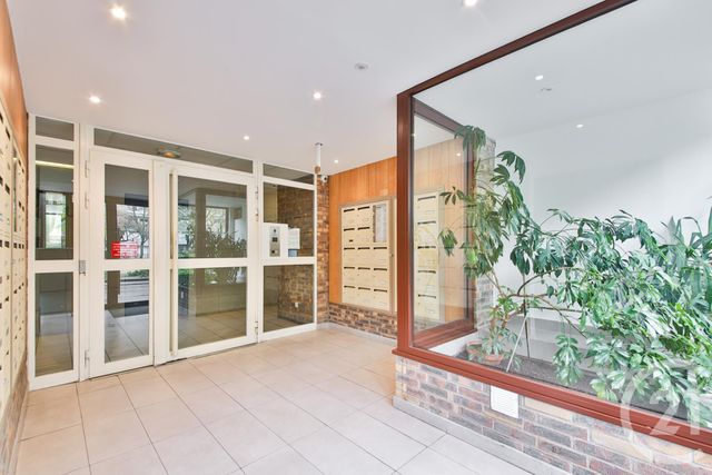 Appartement T4 à vendre - 4 pièces - 74.96 m2 - PARIS - 75014 - ILE-DE-FRANCE - Century 21 Farré Pernety