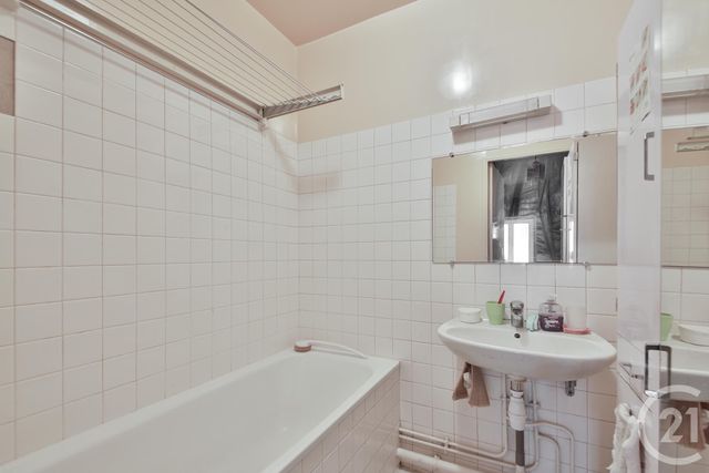 Appartement T4 à vendre - 4 pièces - 74.96 m2 - PARIS - 75014 - ILE-DE-FRANCE - Century 21 Farré Pernety