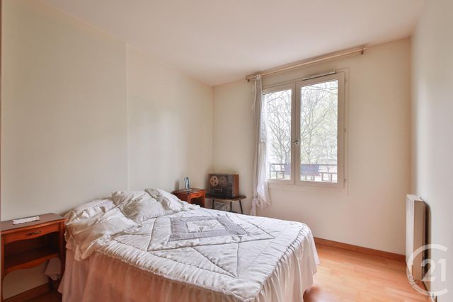 Appartement T4 à vendre - 4 pièces - 74.96 m2 - PARIS - 75014 - ILE-DE-FRANCE - Century 21 Farré Pernety